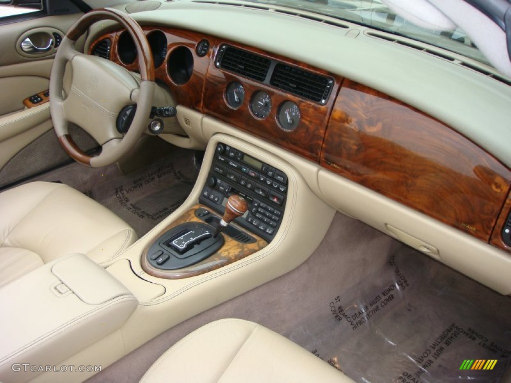 2001 Jaguar XK XK8 Convertible Oatmeal Dashboard Photo #90942950