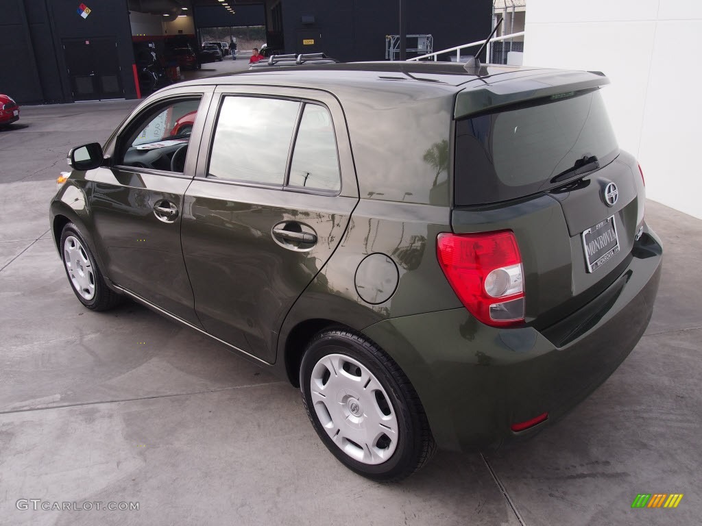 2012 xD  - Amazon Green Metallic / Dark Charcoal photo #10