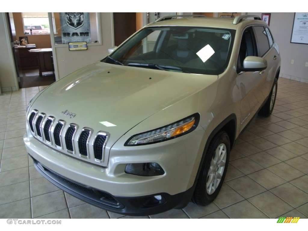 Cashmere Pearl Jeep Cherokee