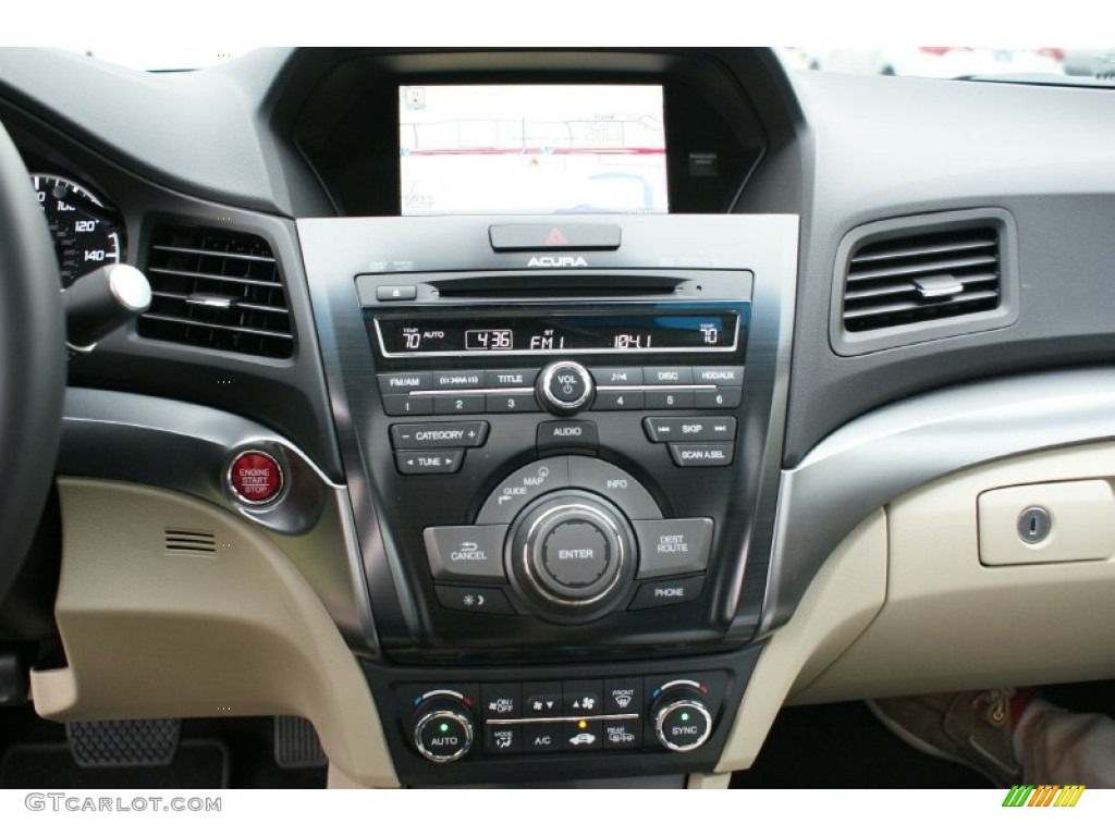 2014 Acura ILX Hybrid Technology Controls Photo #90951704