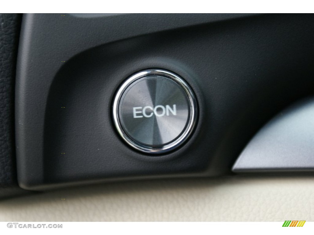 2014 Acura ILX Hybrid Technology Controls Photo #90951830