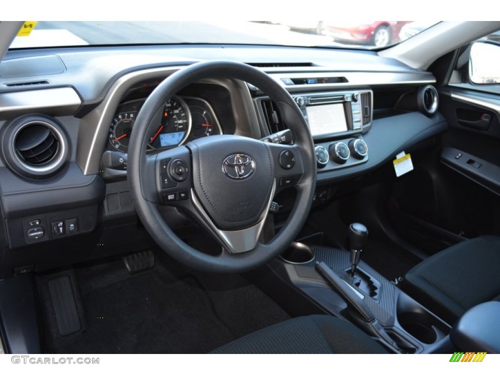 Black Interior 2014 Toyota RAV4 LE Photo #90952232