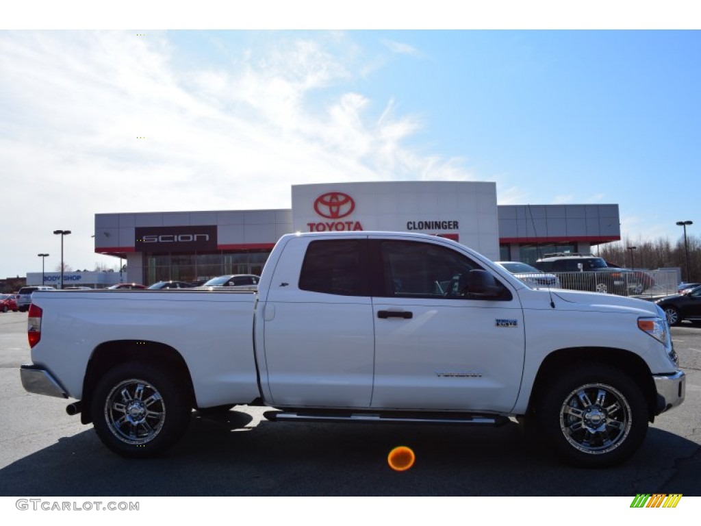 2014 Tundra SR5 Double Cab 4x4 - Super White / Graphite photo #2