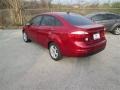 Ruby Red - Fiesta SE Sedan Photo No. 4