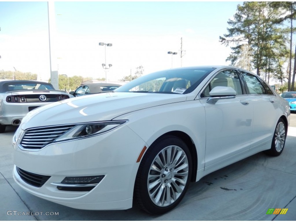 White Platinum 2014 Lincoln MKZ FWD Exterior Photo #90956444