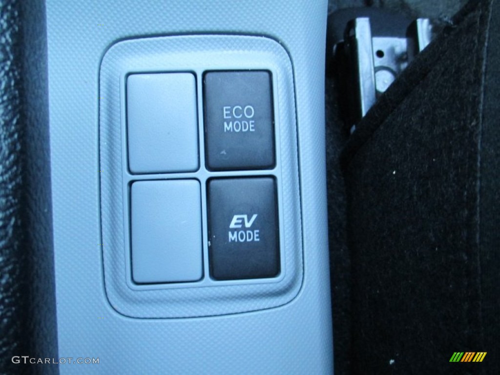 2012 Prius c Hybrid Three - Magnetic Gray Metallic / Light Blue Gray/Black photo #23