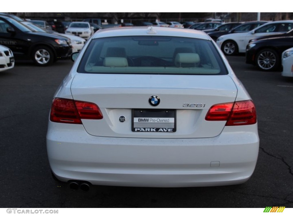 2013 3 Series 328i xDrive Coupe - Alpine White / Cream Beige photo #4