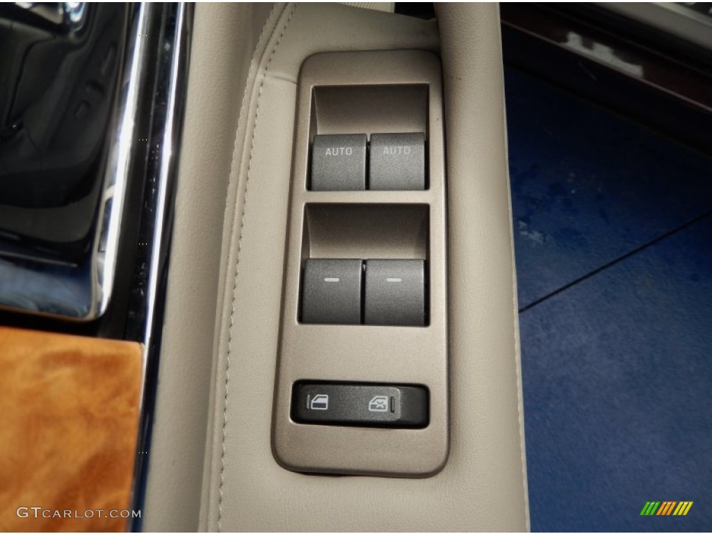 2011 Lincoln MKX FWD Controls Photo #90974911