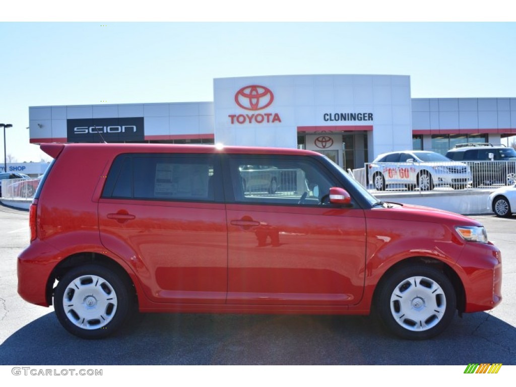 2014 xB  - Absolutely Red / Dark Gray photo #2
