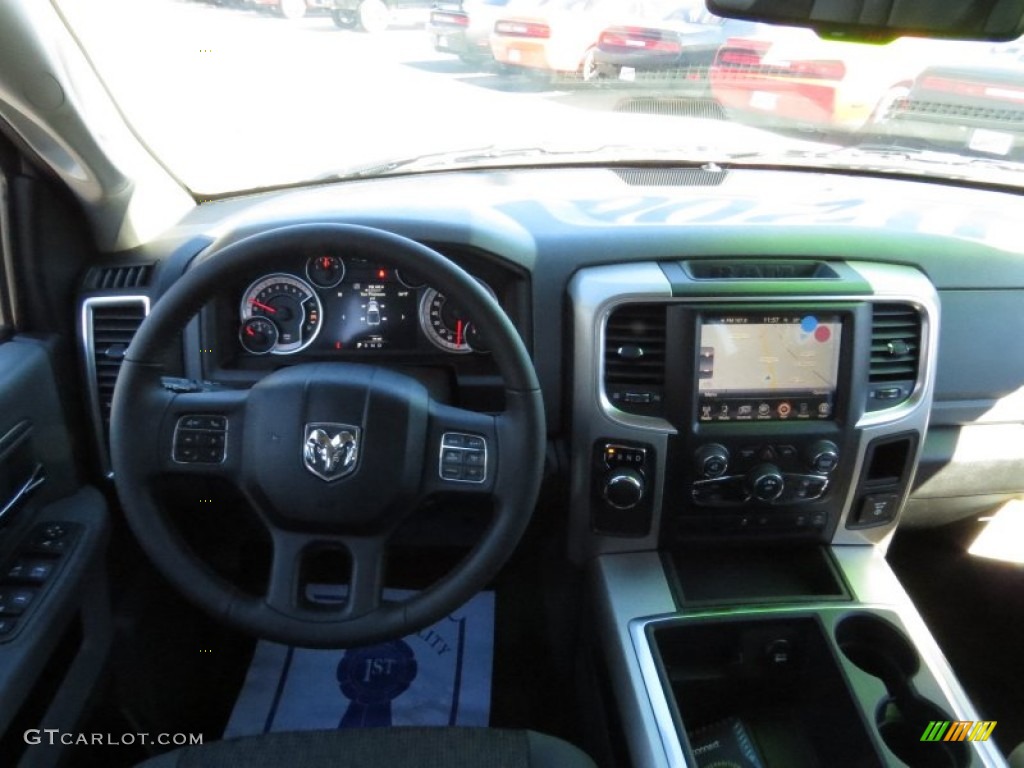 2014 1500 Big Horn Crew Cab - Bright White / Black/Diesel Gray photo #14