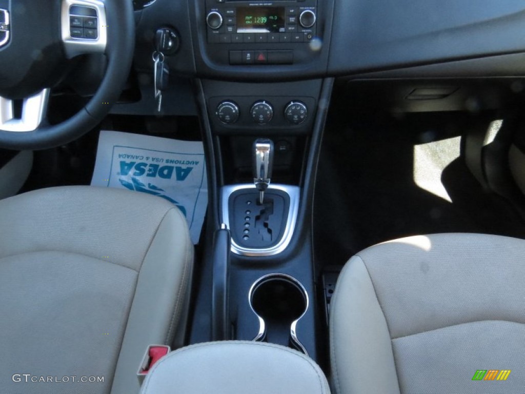2013 Avenger SXT - Black / Black/Light Frost Beige photo #18