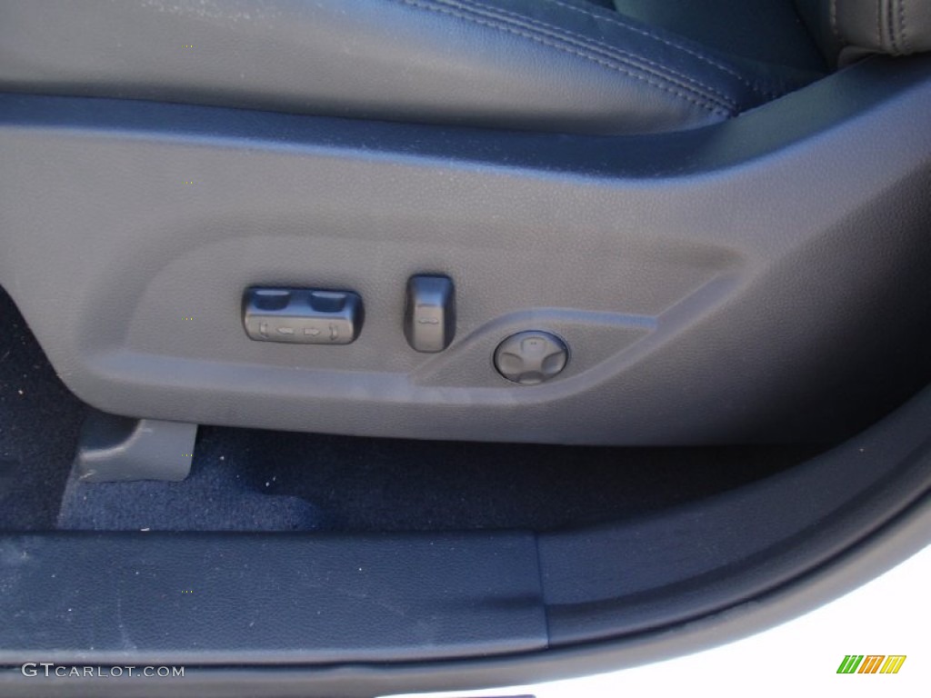 2014 Santa Fe Sport 2.0T FWD - Frost White Pearl / Black photo #27