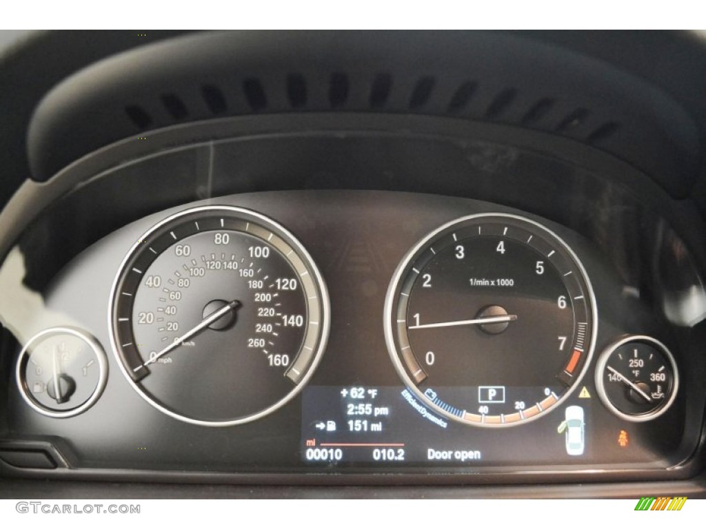 2014 BMW 5 Series 528i Sedan Gauges Photo #90986304