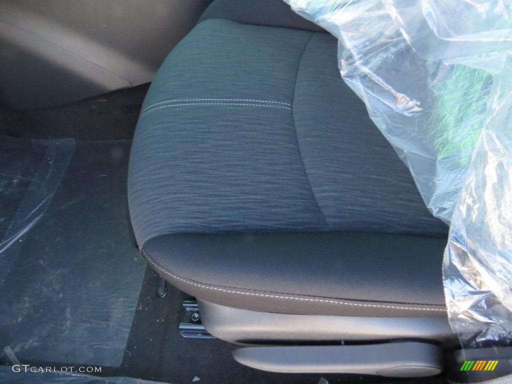 2014 Nissan Sentra SV Front Seat Photo #90987714