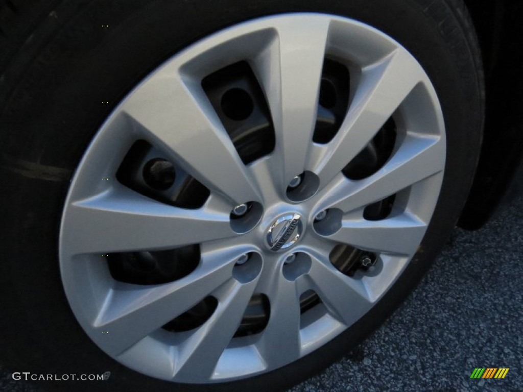 2014 Nissan Sentra S Wheel Photos