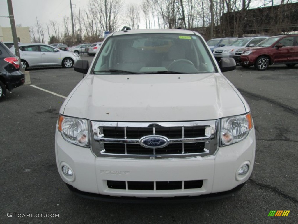 2011 Escape XLT V6 - White Suede / Stone photo #3