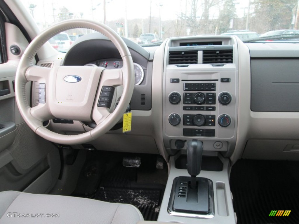 2011 Escape XLT V6 - White Suede / Stone photo #16