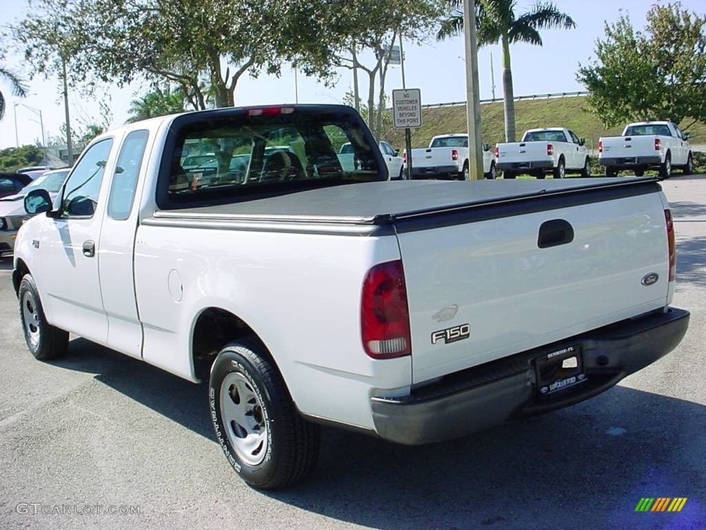 2004 F150 XL Heritage SuperCab - Oxford White / Heritage Graphite Grey photo #6