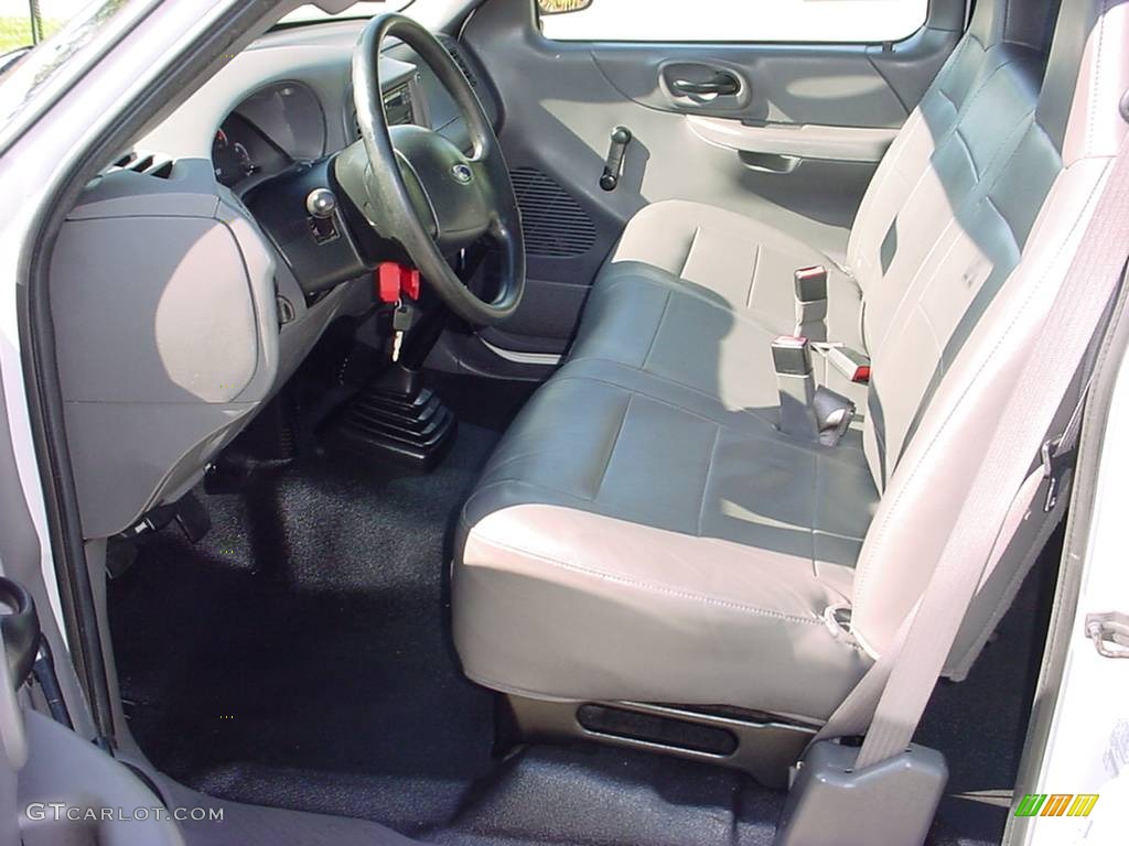 2004 F150 XL Heritage SuperCab - Oxford White / Heritage Graphite Grey photo #10