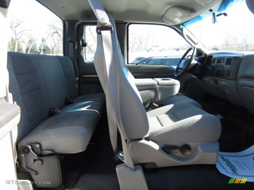 2004 F250 Super Duty XL SuperCab 4x4 - Oxford White / Medium Flint photo #11