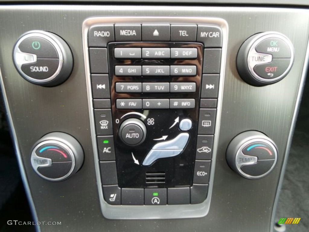 2015 Volvo V60 T5 Drive-E Controls Photo #91003005