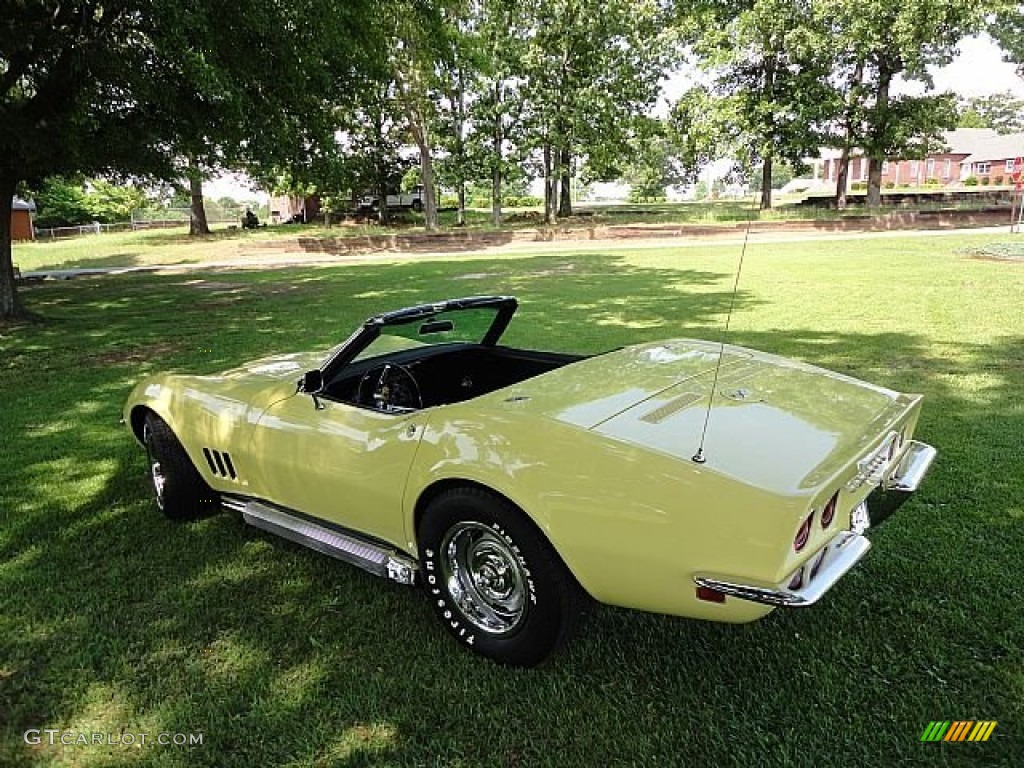 Safari Yellow 1968 Chevrolet Corvette Convertible Exterior Photo #91005219