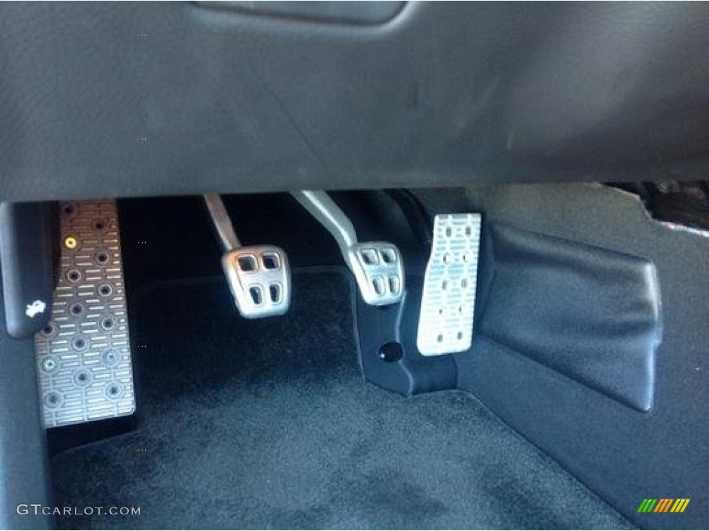 2010 Chevrolet Corvette Z06 Controls Photo #91007297