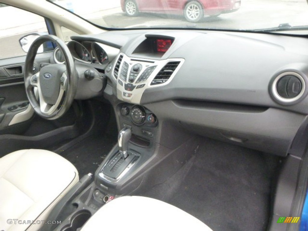 2011 Fiesta SES Hatchback - Blue Flame Metallic / Cashmere/Charcoal Black Leather photo #11