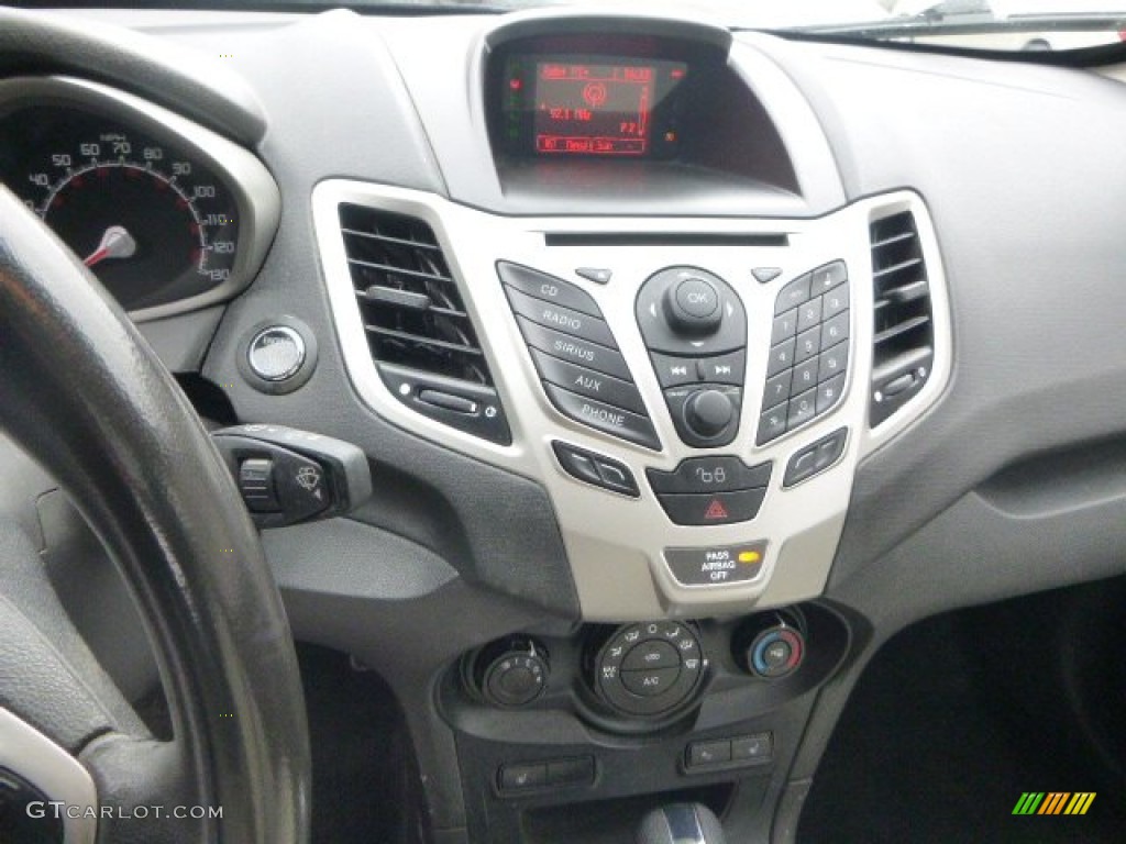 2011 Fiesta SES Hatchback - Blue Flame Metallic / Cashmere/Charcoal Black Leather photo #23