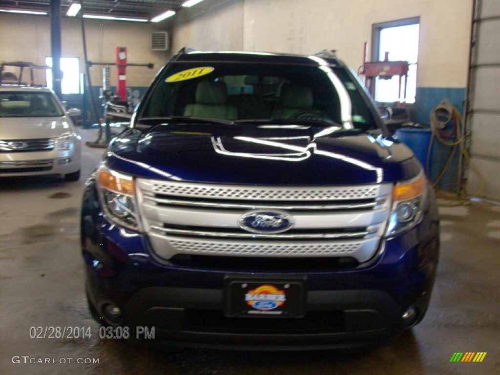 2011 Explorer XLT 4WD - Kona Blue Metallic / Charcoal Black photo #2