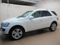 Arctic White - ML 350 4Matic Photo No. 4