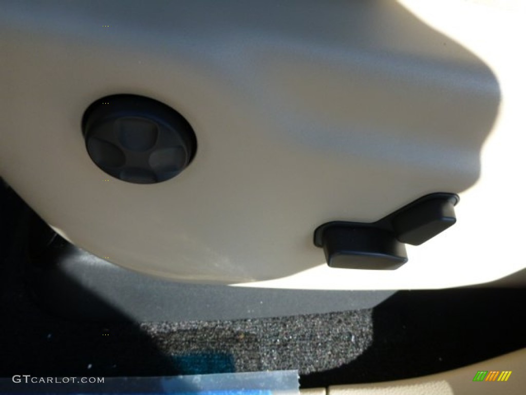 2014 Grand Cherokee Limited 4x4 - Cashmere Pearl / New Zealand Black/Light Frost photo #16