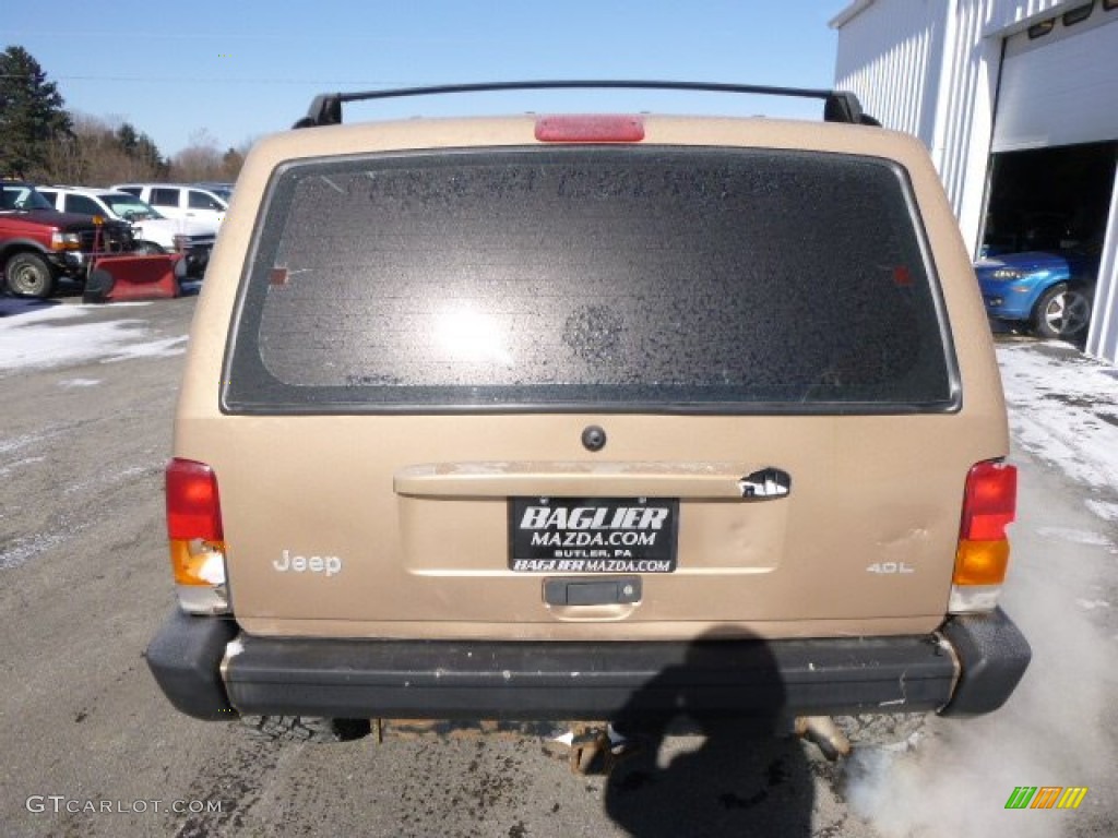 1999 Cherokee Sport 4x4 - Desert Sand Pearl / Camel photo #6