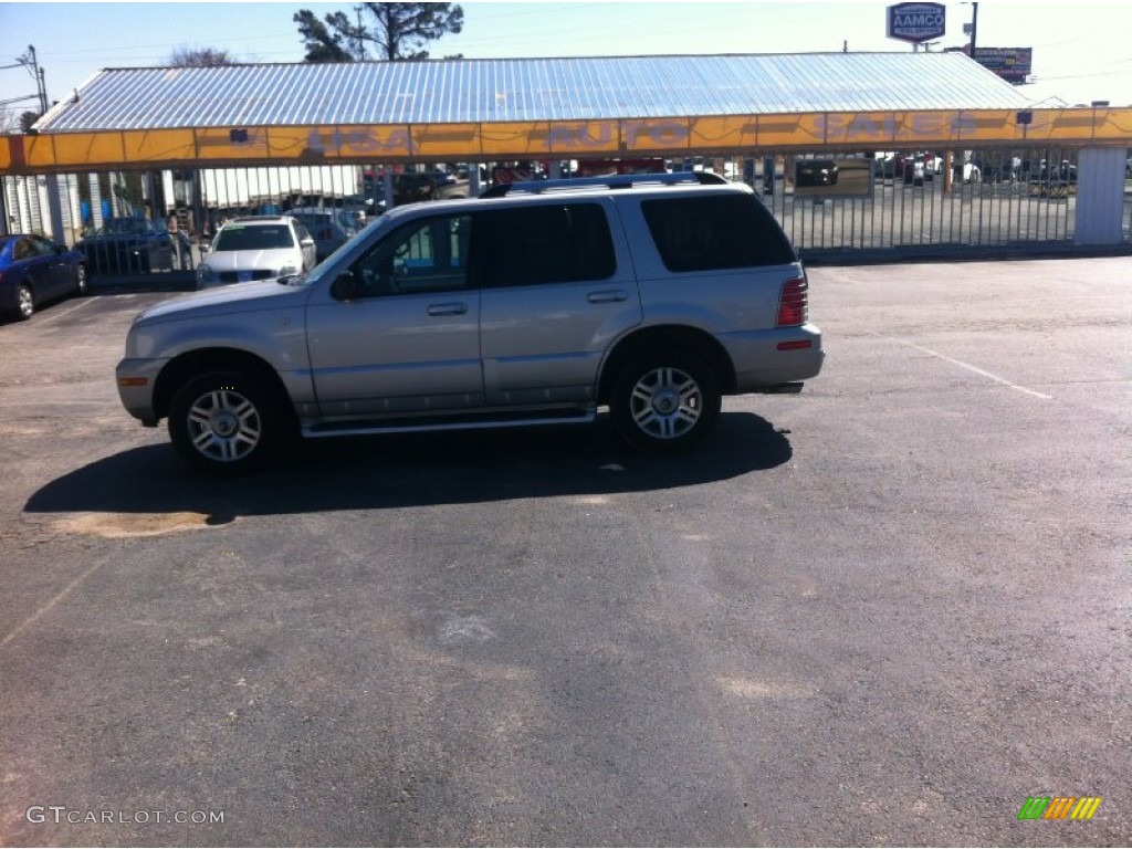2005 Mountaineer V8 Premier AWD - Light French Silk Metallic / Medium Dark Parchment photo #2