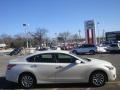 Pearl White - Altima 2.5 S Photo No. 4