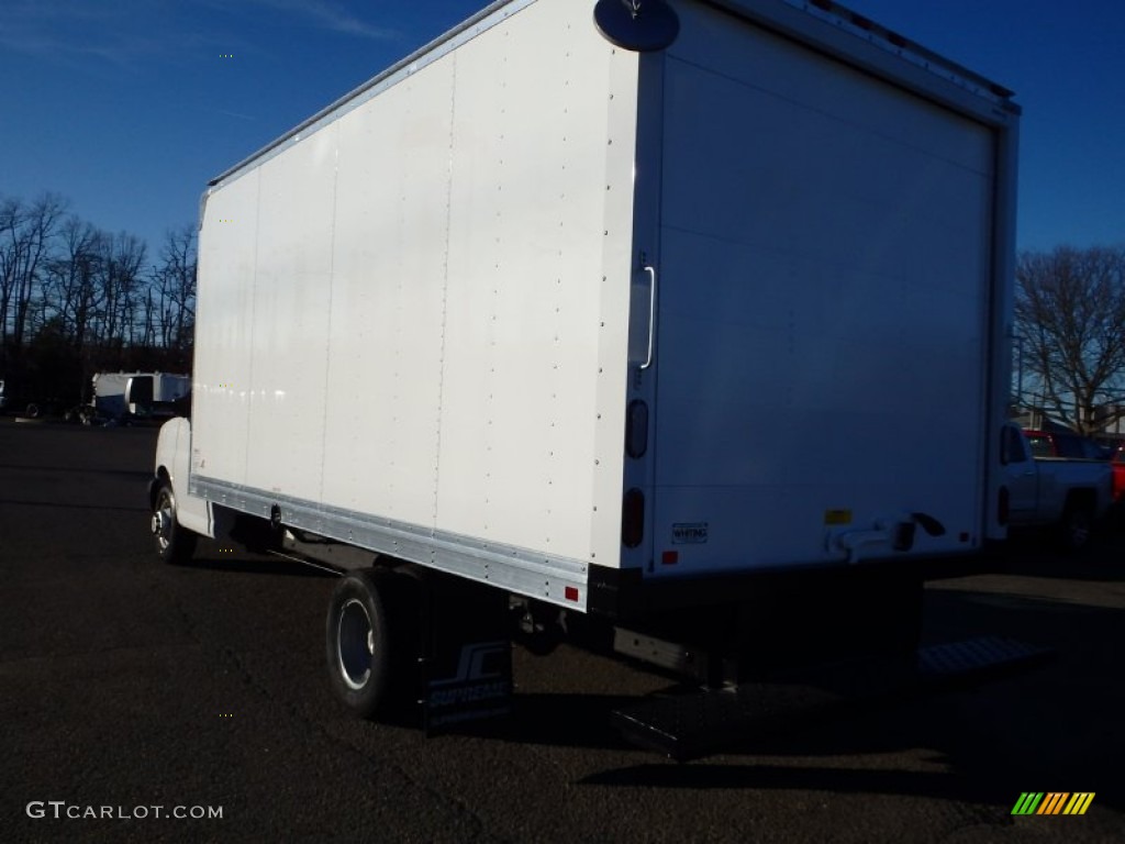 2014 Express Cutaway 3500 Moving Van - Summit White / Medium Pewter photo #7