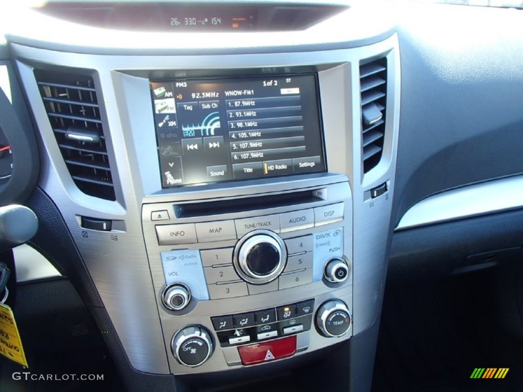 2014 Subaru Outback 2.5i Premium Controls Photo #91032170