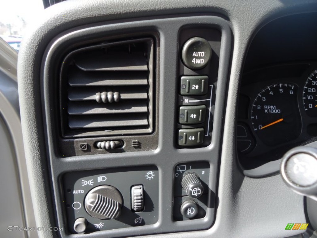 2003 Tahoe Z71 4x4 - Light Pewter Metallic / Tan/Neutral photo #15