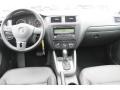 Black - Jetta SE Sedan Photo No. 22