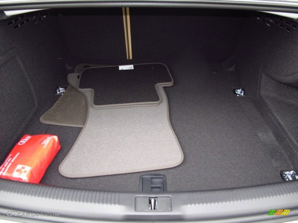 2014 Audi A4 2.0T Sedan Trunk Photos