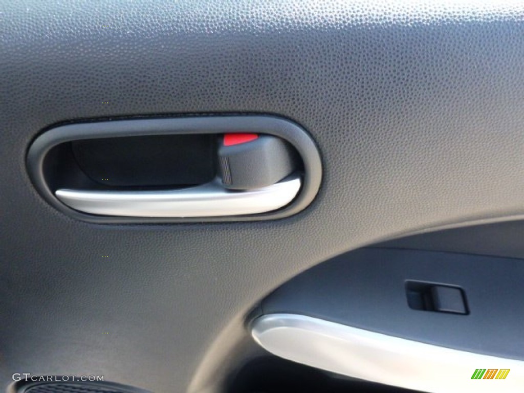 2011 MAZDA2 Sport - Crystal White Pearl / Black photo #7