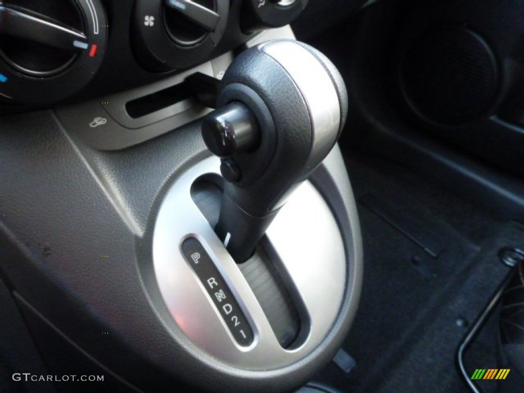2011 MAZDA2 Sport - Crystal White Pearl / Black photo #16