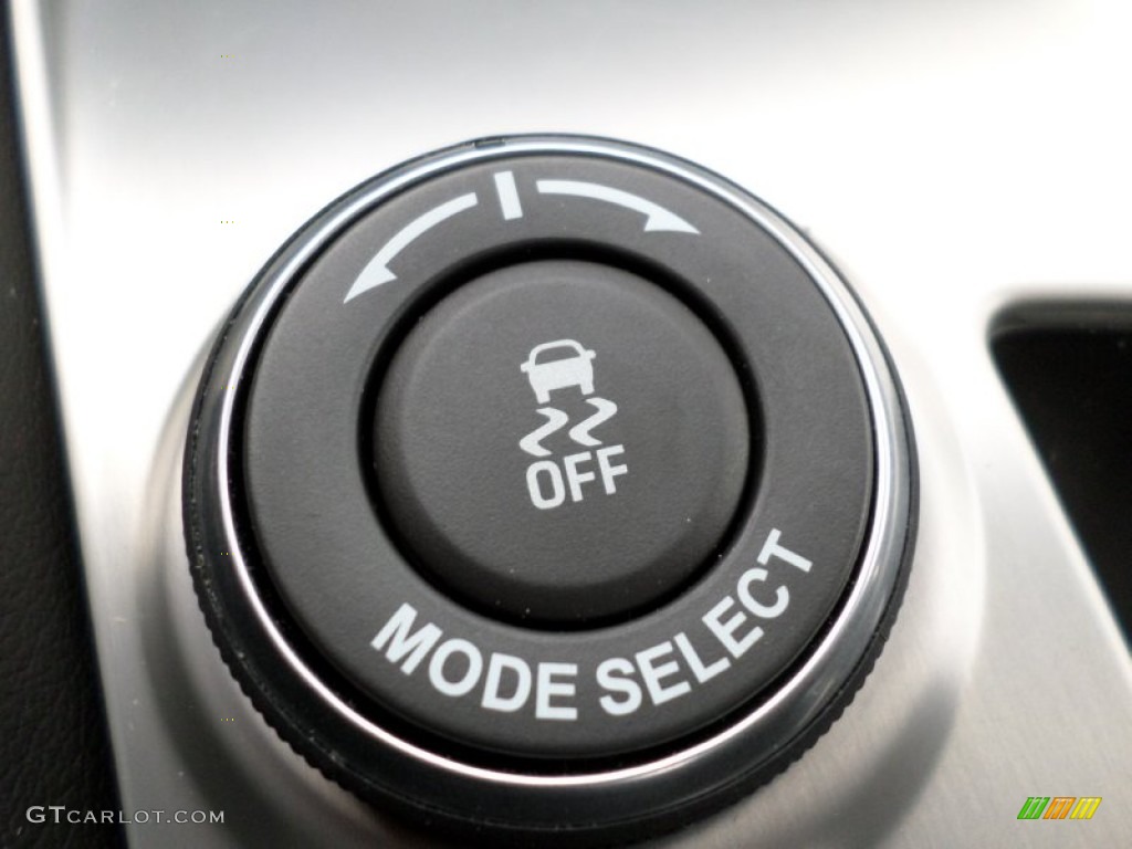 2014 Chevrolet Corvette Stingray Convertible Controls Photo #91054539