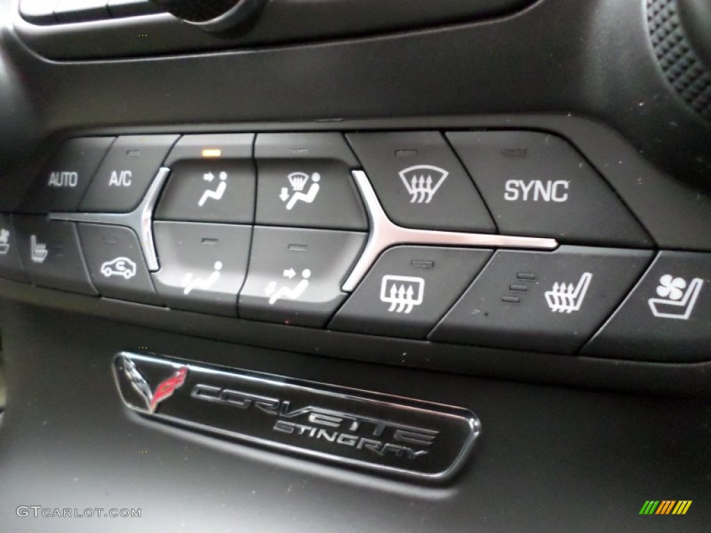 2014 Chevrolet Corvette Stingray Convertible Controls Photo #91054629