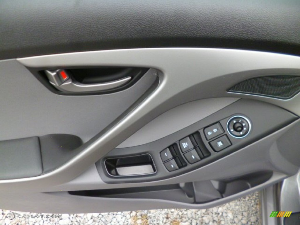 2014 Elantra SE Sedan - Gray / Gray photo #17