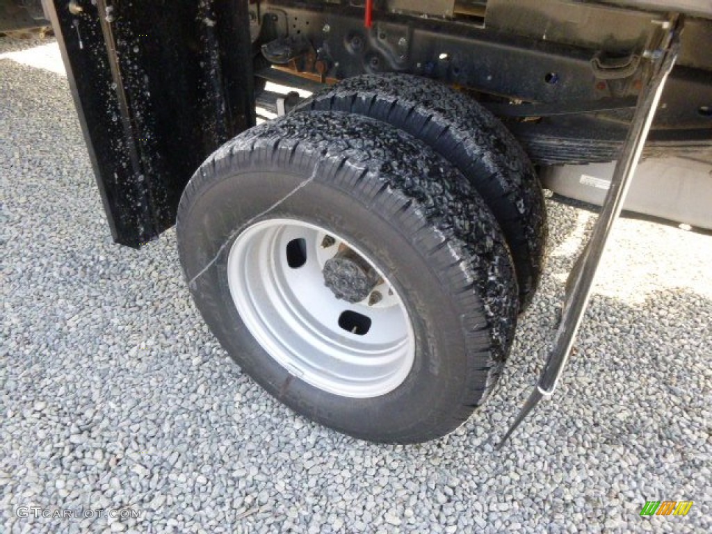 2014 F350 Super Duty XL Regular Cab 4x4 Dump Truck - Oxford White / Steel photo #9