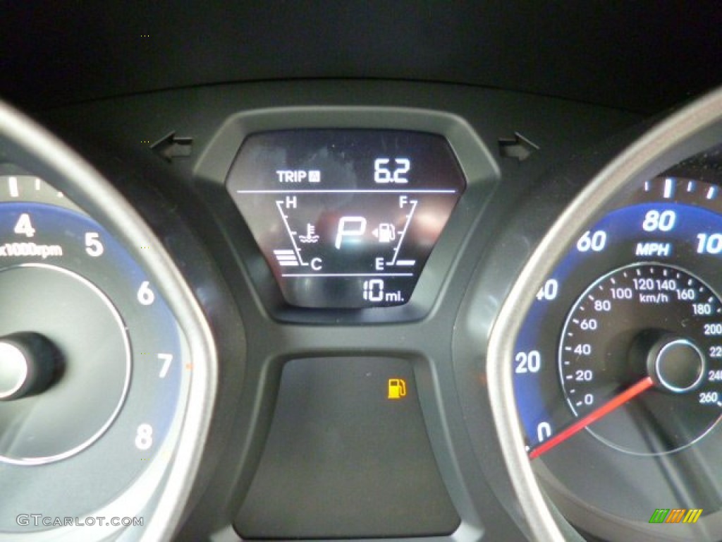 2014 Elantra SE Sedan - Black / Beige photo #20