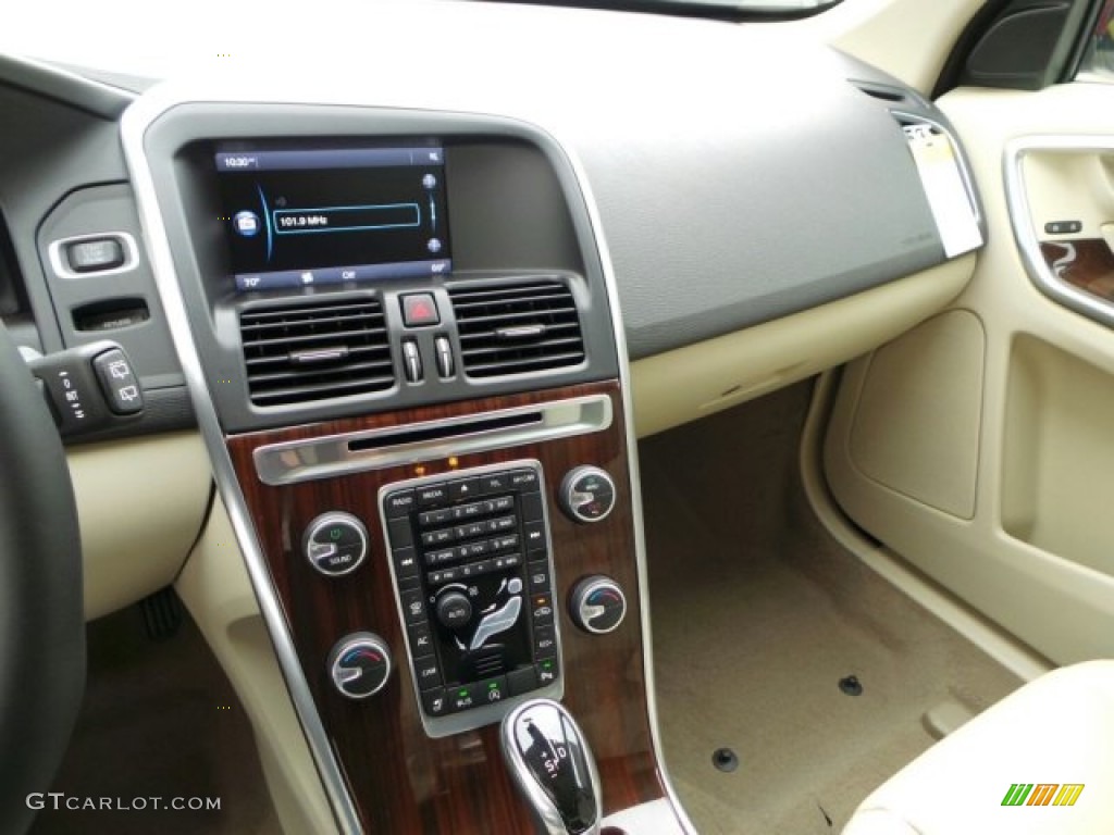 2015 Volvo XC60 T5 Drive-E Soft Beige Dashboard Photo #91058637
