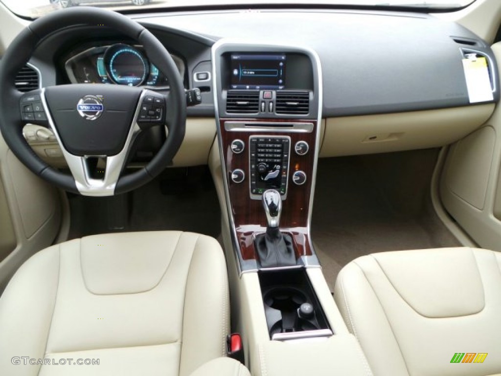 2015 Volvo XC60 T5 Drive-E Soft Beige Dashboard Photo #91058934