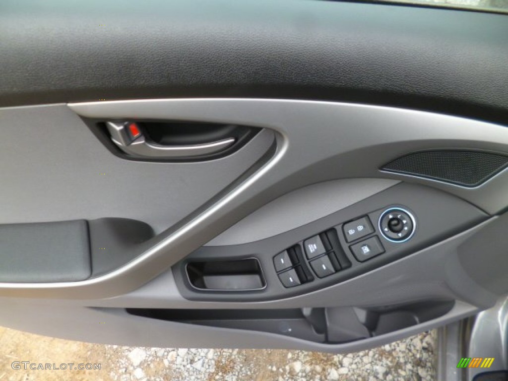 2014 Elantra SE Sedan - Gray / Gray photo #17